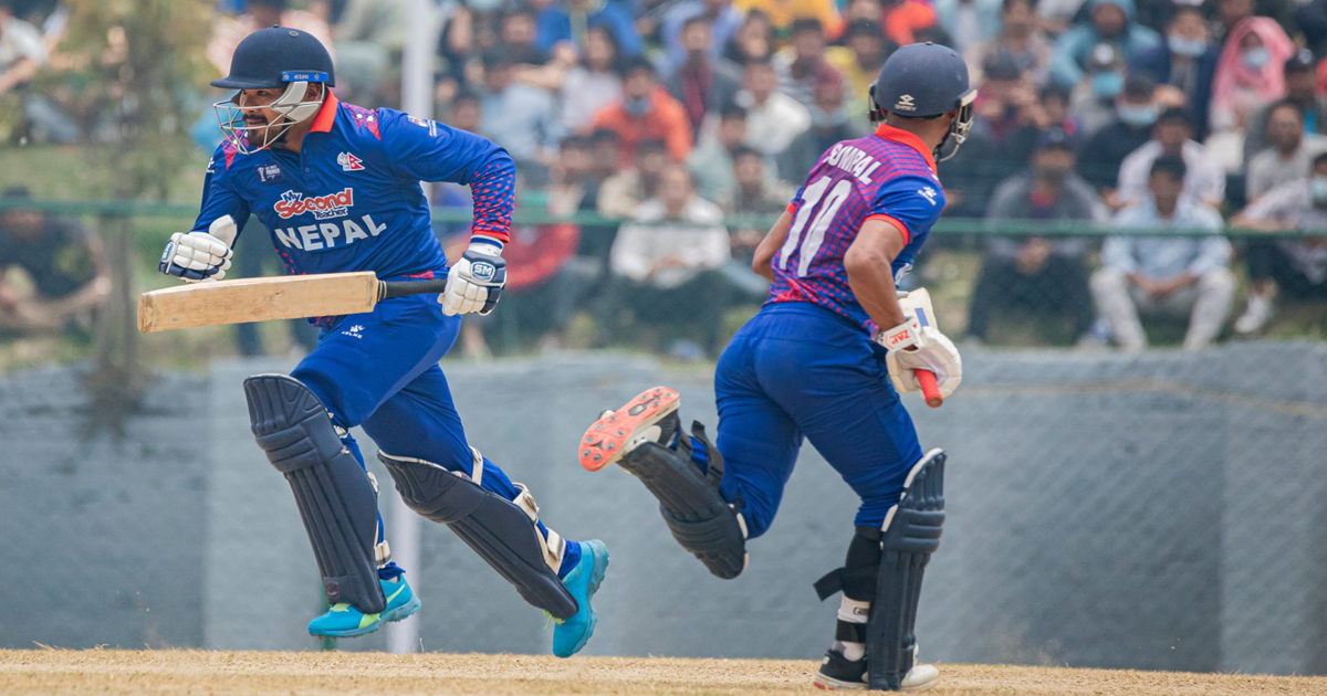 एसीसी प्रिमियर लिग : कतारविरुद्ध ब्याटिङ गर्दै नेपाल 